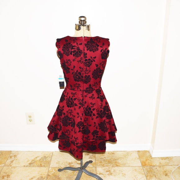 NWT City Studio Womens Red Velvet Mini Fit & Flare Dress - Picture 5 of 5